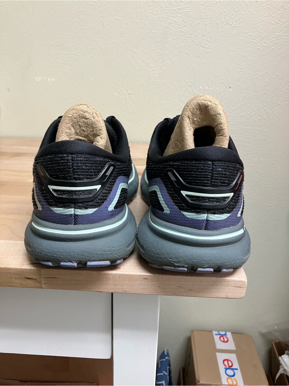Brooks Ghost 15 Women’s Sneakers - Black with Lavender Accents - Picture 5 of 10